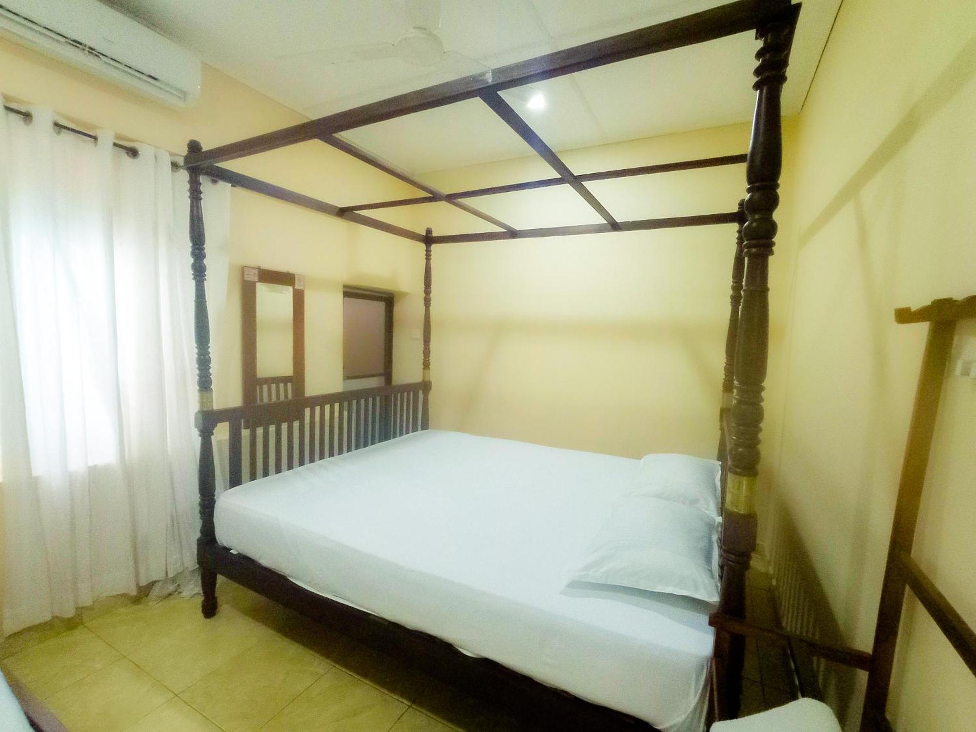 The Duchess Old Hotel Matara Exterior photo